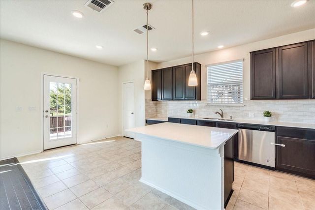 815 Sand Hill Branch DR, Austin, TX 78748