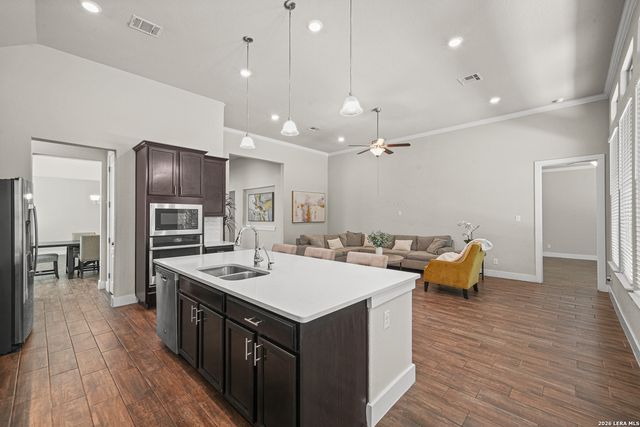 12006 TOWER CRK, San Antonio, TX 78253