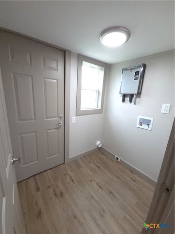 2605 Plainview Street, Victoria, TX 77901