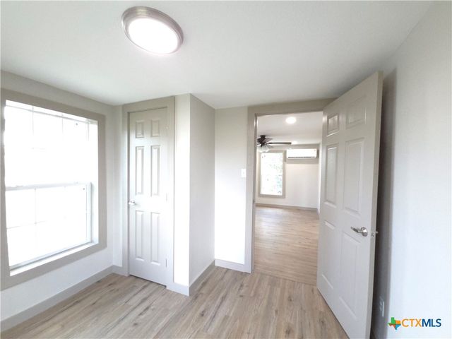 2605 Plainview Street, Victoria, TX 77901