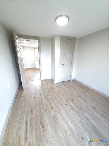 2605 Plainview Street, Victoria, TX 77901