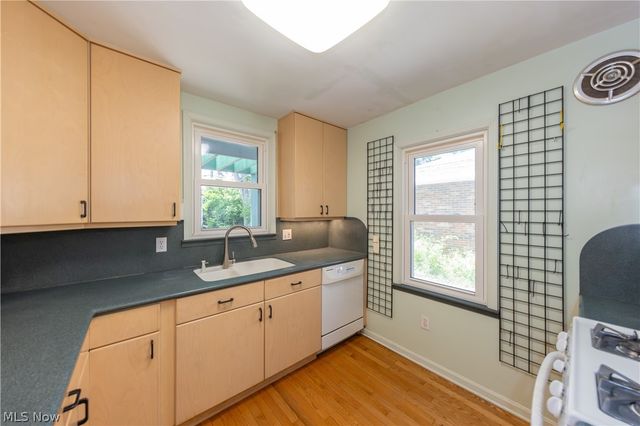 2614 Charney Road, University Heights, OH 44118