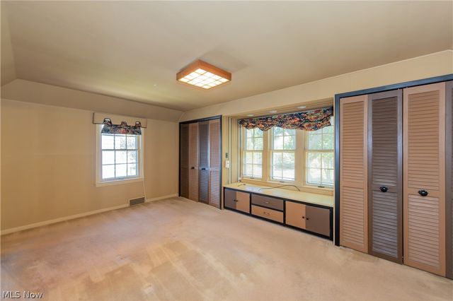 2614 Charney Road, University Heights, OH 44118