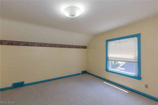 2614 Charney Road, University Heights, OH 44118