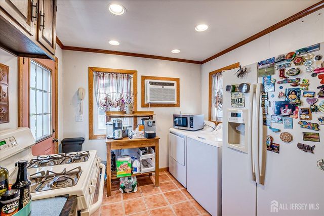 615 Greenwood Avenue, Old Bridge, NJ 08879