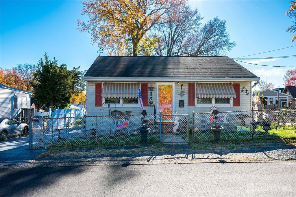 615 Greenwood Avenue, Old Bridge, NJ 08879