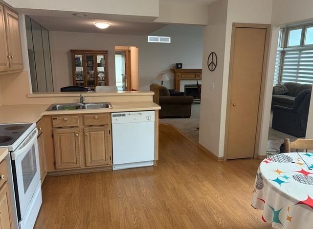 16600 Sarjay Drive, Clinton Township, MI 48038