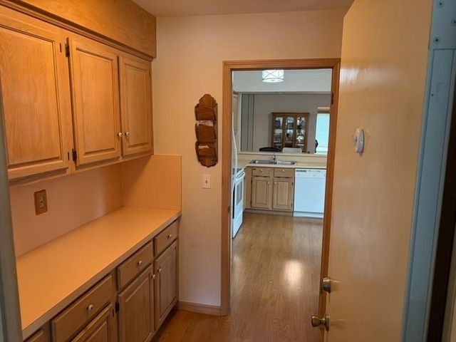 16600 Sarjay Drive, Clinton Township, MI 48038