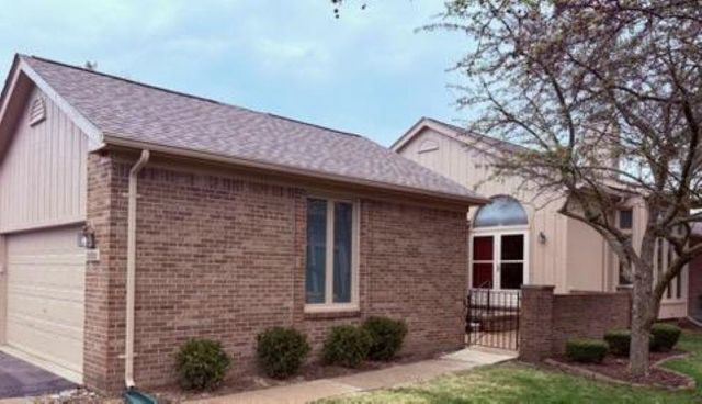 16600 Sarjay Drive, Clinton Township, MI 48038