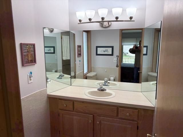 16600 Sarjay Drive, Clinton Township, MI 48038