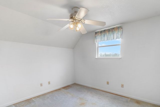 369 Deer Valley Rd, Bandera, TX 78003