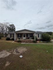 14 Tryon Court W, Spring Lake, NC 28390