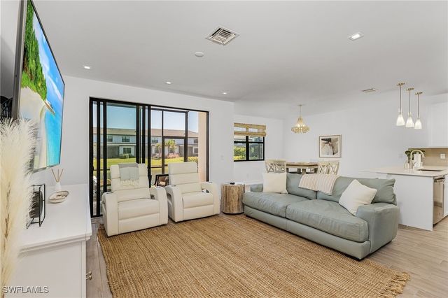 7596 Morgan WAY, Naples, FL 34119