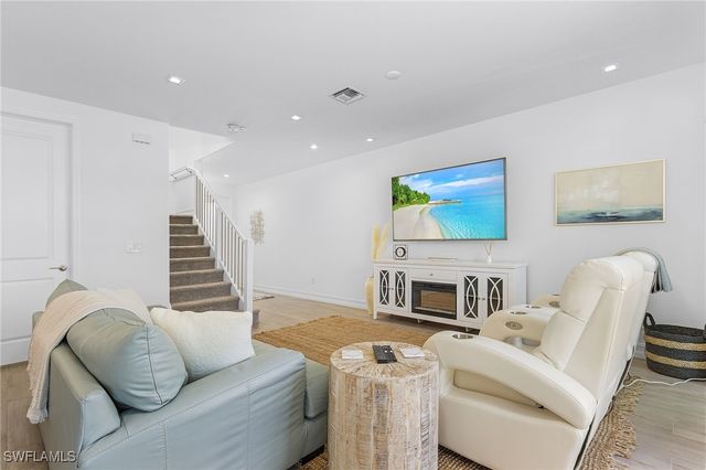 7596 Morgan WAY, Naples, FL 34119