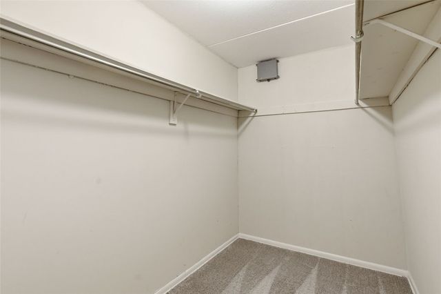 2160 Greentree Rd. 405W, Scott Twp, PA 15220