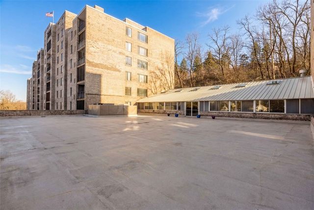 2160 Greentree Rd. 405W, Scott Twp, PA 15220