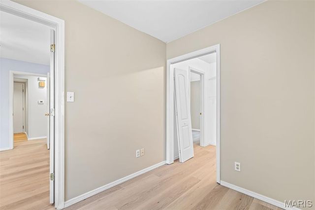 5162 Hollow Wood Court B, St Louis, MO 63128