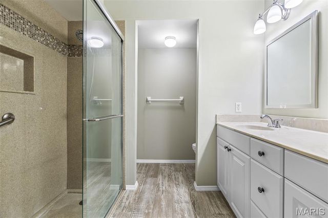 5162 Hollow Wood Court B, St Louis, MO 63128