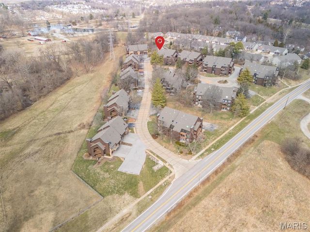 5162 Hollow Wood Court B, St Louis, MO 63128