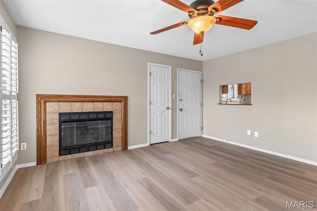 5162 Hollow Wood Court B, St Louis, MO 63128