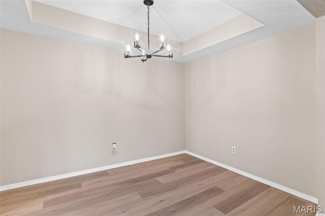 5162 Hollow Wood Court B, St Louis, MO 63128