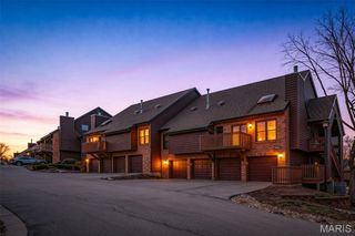 5162 Hollow Wood Court B, St Louis, MO 63128