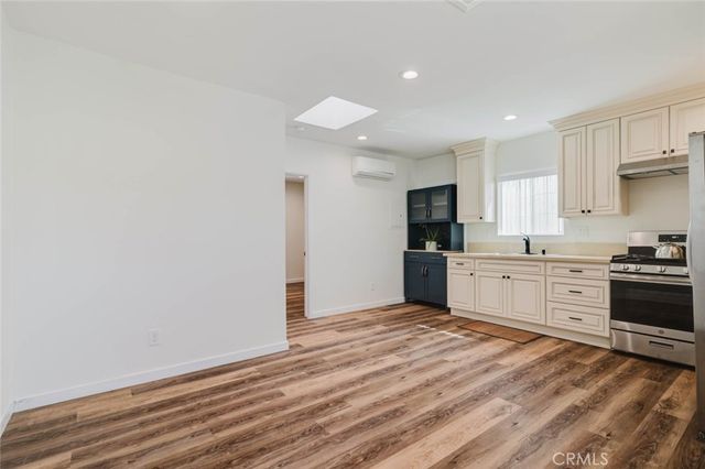 2027 Bonita Avenue, Burbank, CA 91504