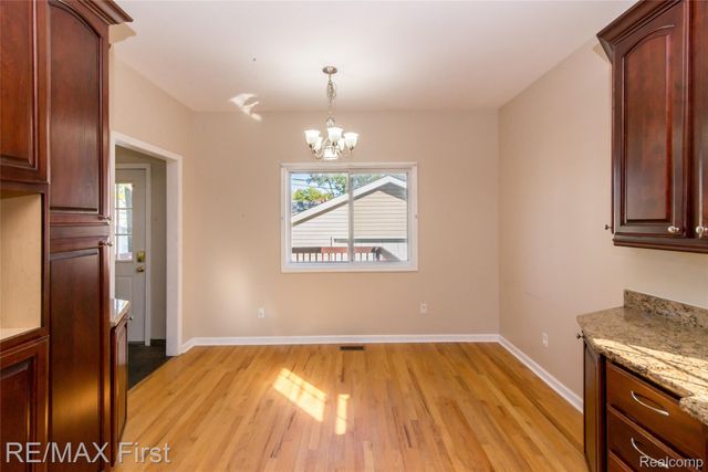 1320 Hartrick Avenue, Royal Oak, MI 48067