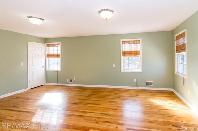 1320 Hartrick Avenue, Royal Oak, MI 48067