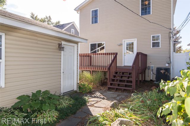 1320 Hartrick Avenue, Royal Oak, MI 48067