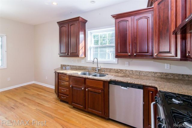 1320 Hartrick Avenue, Royal Oak, MI 48067