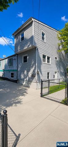 237-239 Smith Street, Newark, NJ 07106
