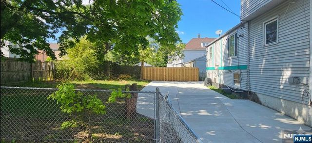 237-239 Smith Street, Newark, NJ 07106
