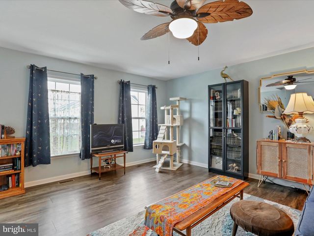 144 FURLONG WAY, Martinsburg, WV 25404