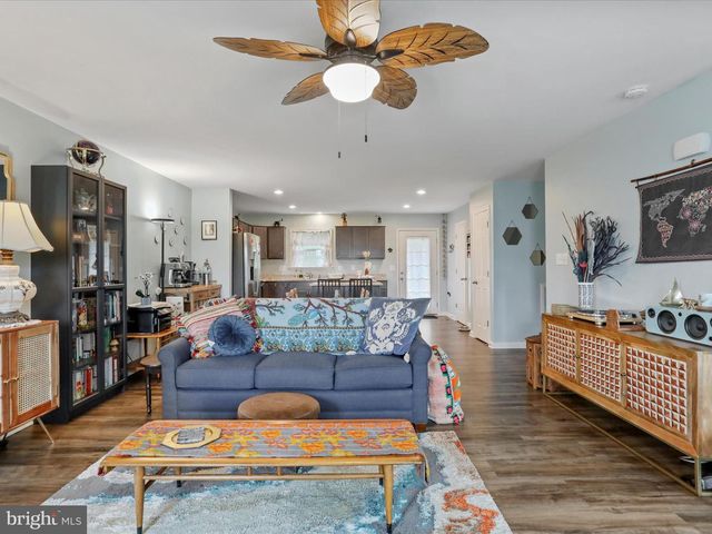 144 FURLONG WAY, Martinsburg, WV 25404