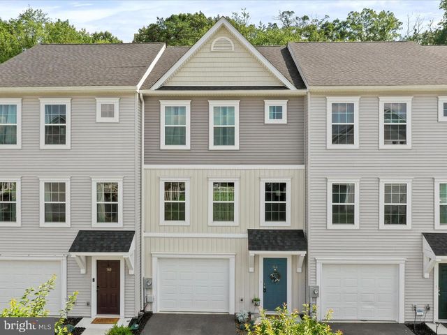 144 FURLONG WAY, Martinsburg, WV 25404