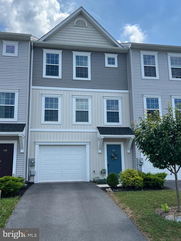 144 FURLONG WAY, Martinsburg, WV 25404