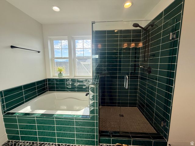 6743 W LAKE AVE, South Jordan, UT 84009