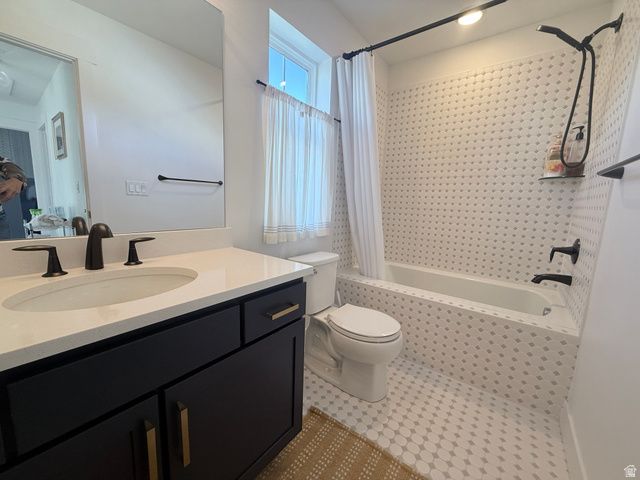 6743 W LAKE AVE, South Jordan, UT 84009