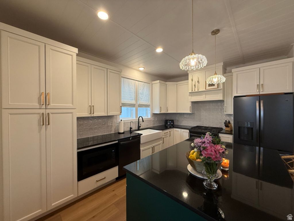 Image 3 of property listing at 6743 W LAKE AVE, South Jordan, UT 84009