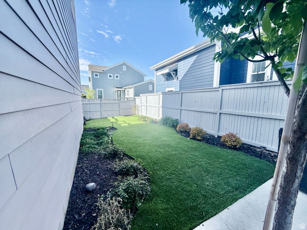 Image 22 of property listing at 6743 W LAKE AVE, South Jordan, UT 84009