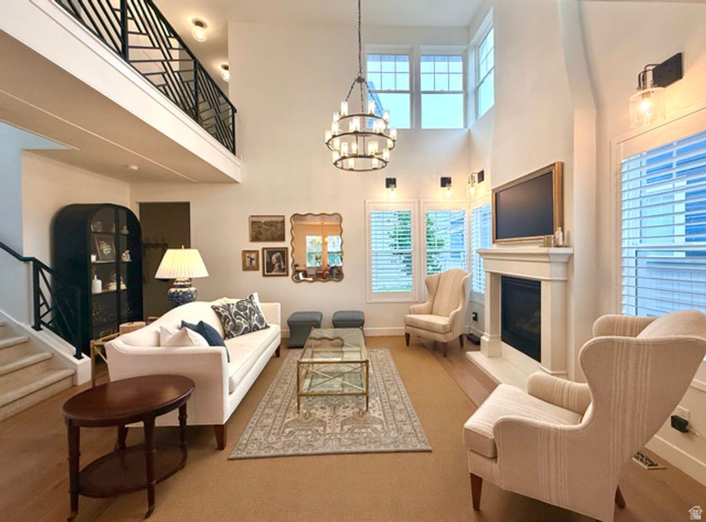 Image 5 of property listing at 6743 W LAKE AVE, South Jordan, UT 84009