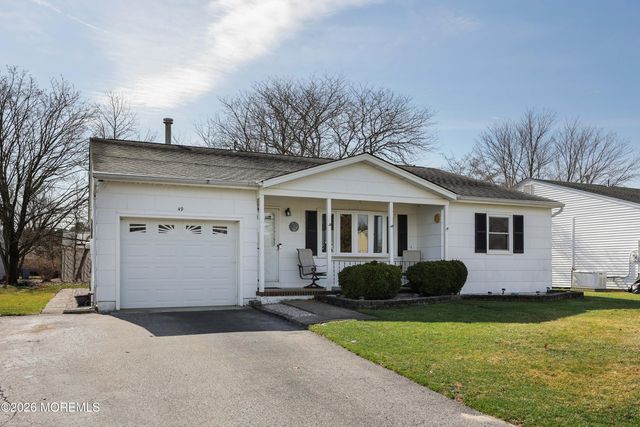 49 Eton Road, Toms River, NJ 08757