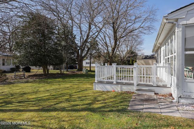 49 Eton Road, Toms River, NJ 08757