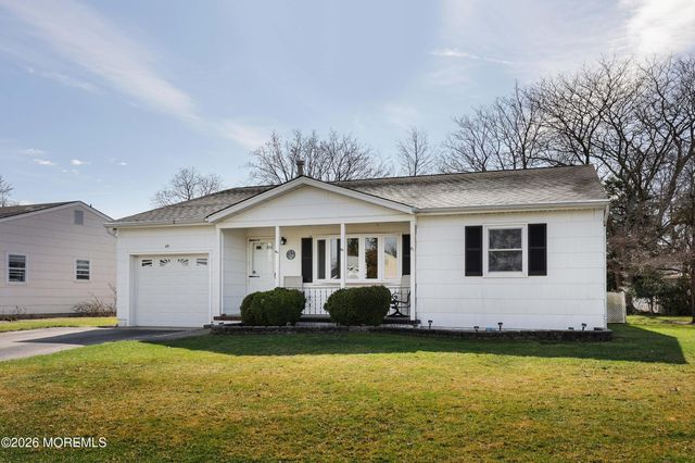 49 Eton Road, Toms River, NJ 08757