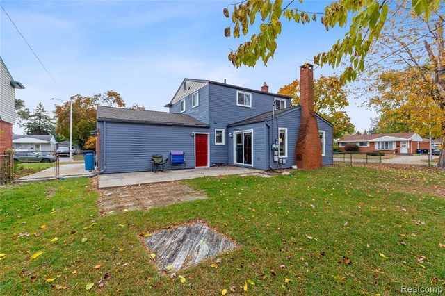 36698 Rolf Street, Westland, MI 48186