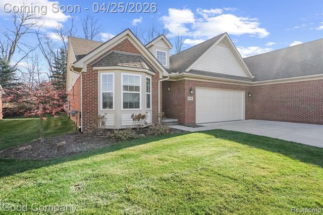 1938 Genoa Circle 13, Genoa Twp, MI 48843