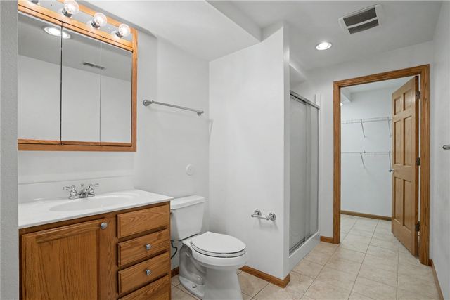 130 Bluff Drive, Fairfax, IA 52228