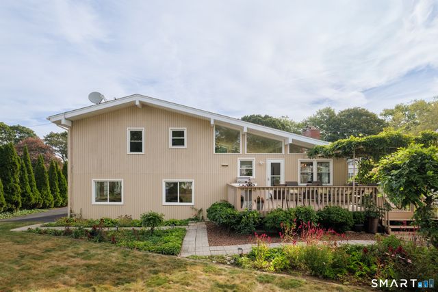 21 Fenbrook Road, Old Saybrook, CT 06475