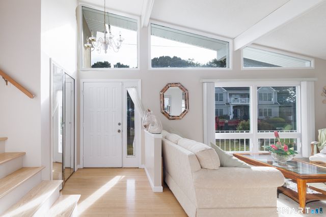21 Fenbrook Road, Old Saybrook, CT 06475